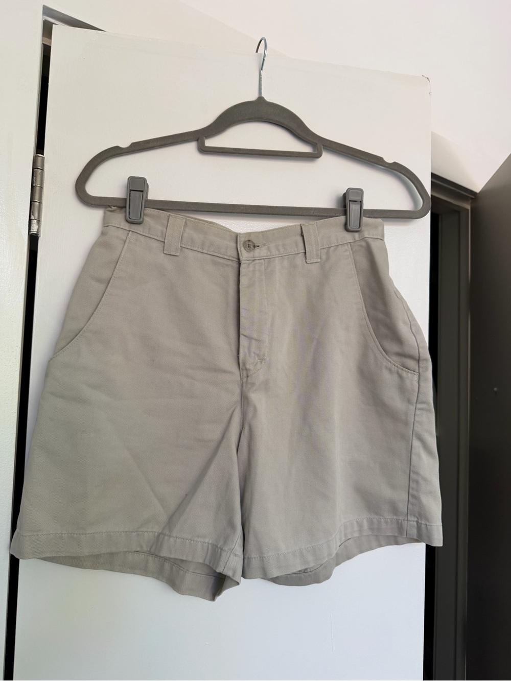 Vintage Lee Chino Style High-Waist Shorts